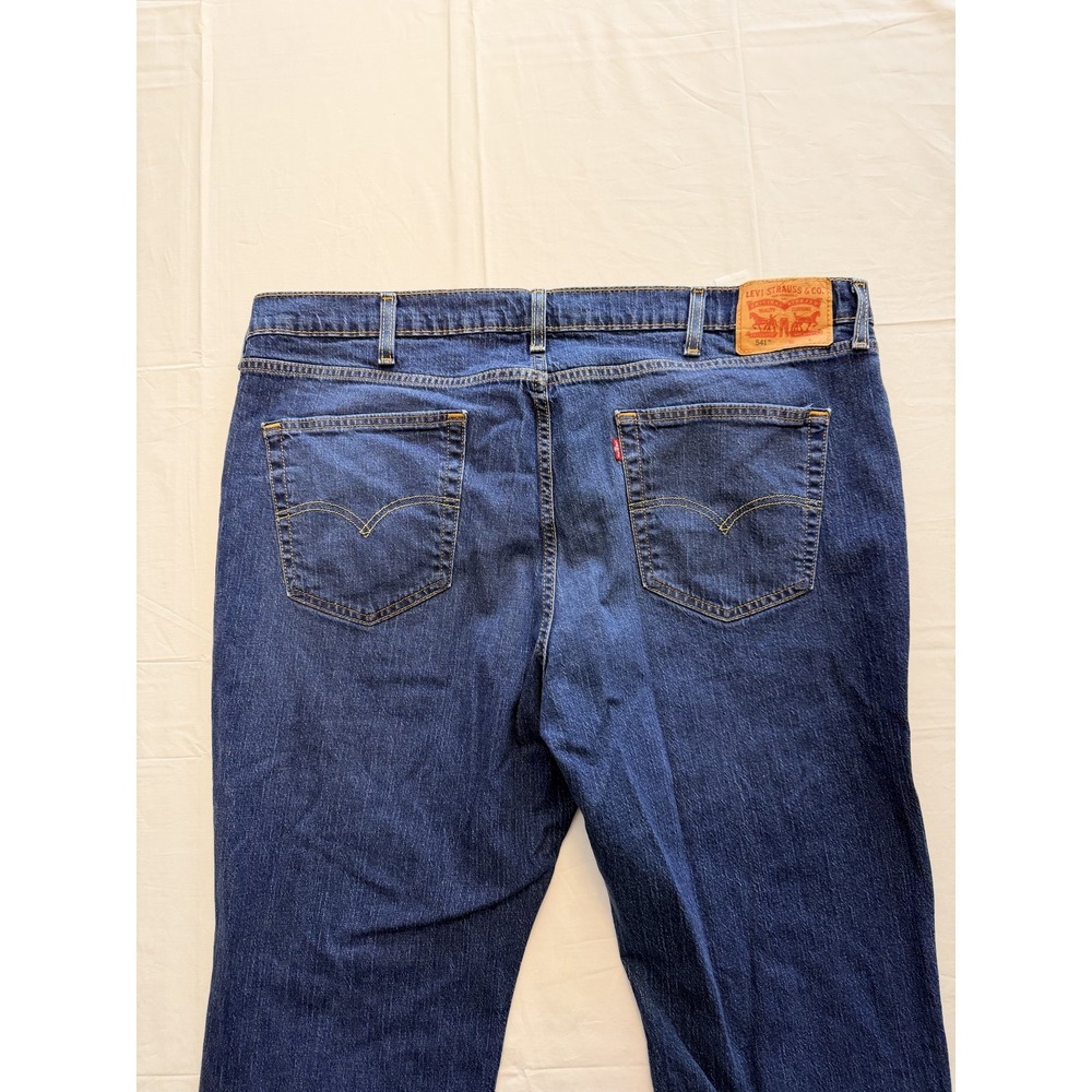 Levis 541 Jeans Mens 44x30 Blue Medium Wash Athletic Tapered Leg‎ Denim Fit - Picture 8 of 10